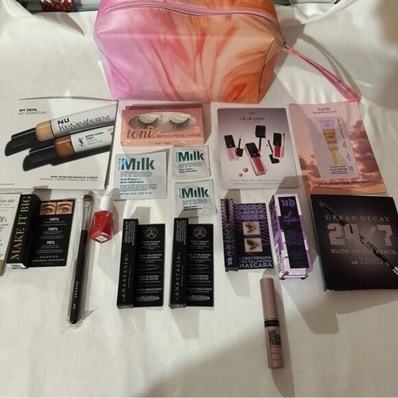 Ulta makeup bundle - Picture 1 of 8